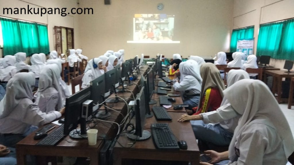 Dari Meja Kelas ke Dunia Nyata