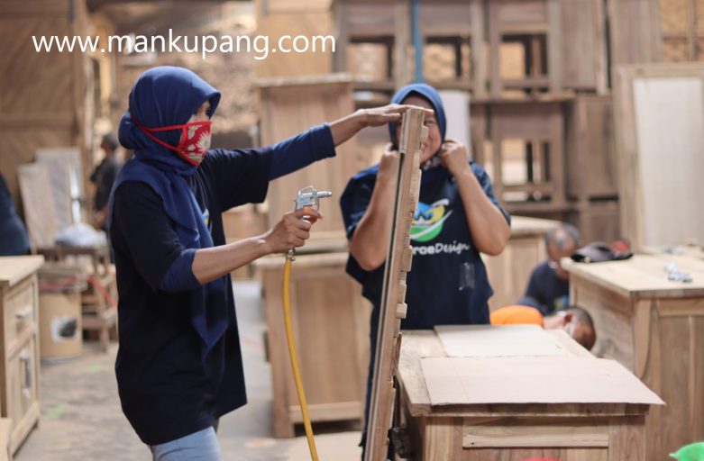 Pendidikan dan Pemberdayaan Ekonomi Perempuan